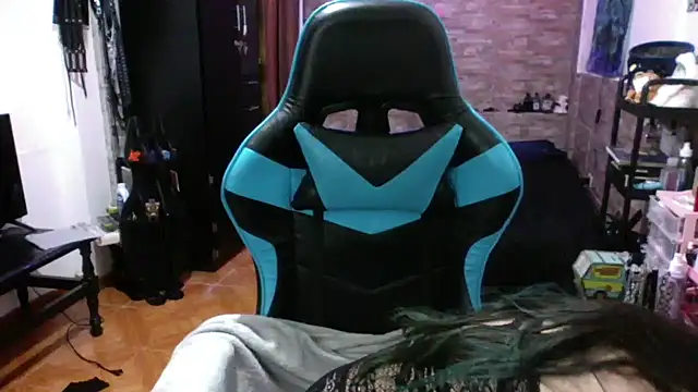 AngelaQueen  online show from November 14, 2025, 5:44 pm