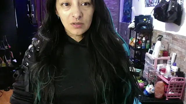 AngelaQueen  online show from June 11, 2026, 7:56 pm