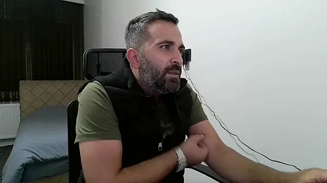 tgltplsr online show from October 12, 2025, 8:41 pm