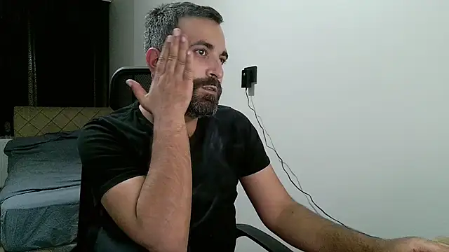 tgltplsr online show from October 26, 2025, 8:15 pm