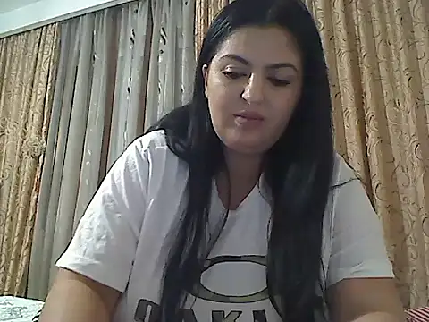 Snapshot of Ligia2024 chatting on October 19, 2025, 2:01 am Ligia2024 online show from October 19, 2025, 2:01 am