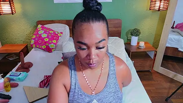 dannaahbrown online show from June 16, 2026, 6:43 pm