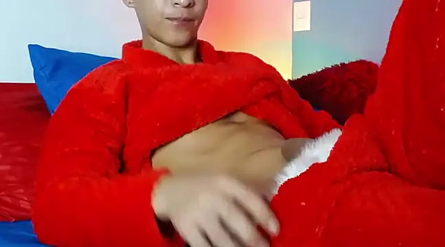 Snapshot of liuscast22 chatting on December 16, 2024, 12:48 am liuscast22 online show from December 16, 2024, 12:48 am