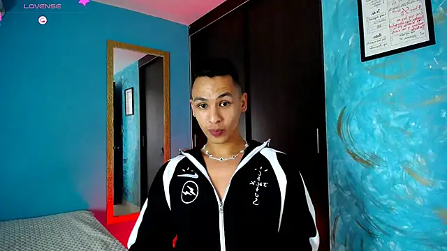 Snapshot of liuscast22 chatting on January 25, 2025, 3:41 pm liuscast22 online show from January 25, 2025, 3:41 pm