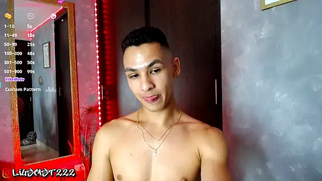 Snapshot of liuscast22 chatting on February 22, 2025, 3:47 pm liuscast22 online show from February 22, 2025, 3:47 pm