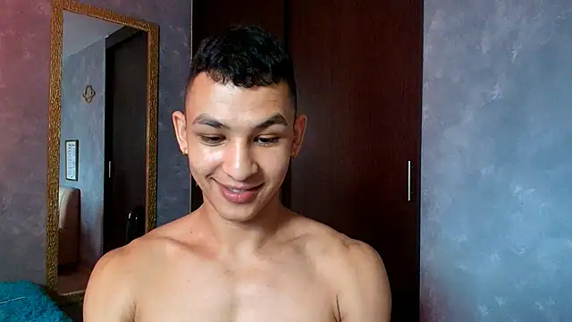 Snapshot of liuscast22 chatting on September 11, 2025, 11:54 am liuscast22 online show from September 11, 2025, 11:54 am