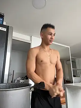 Snapshot of liuscast22 chatting on October 12, 2025, 2:05 pm liuscast22 online show from October 12, 2025, 2:05 pm