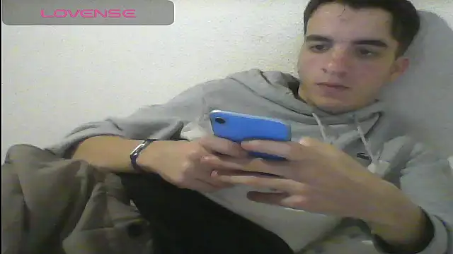 Tombgy07 online show from February 3, 2025, 9:39 pm