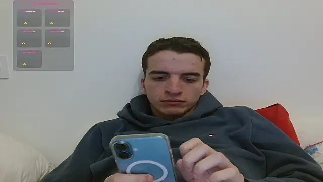 Tombgy07 online show from December 14, 2025, 9:41 pm