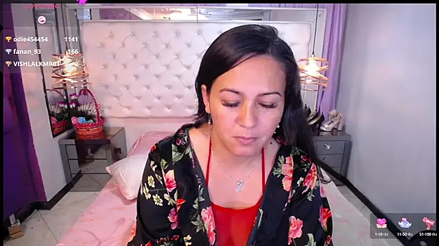 Georgina-Musk online show from December 4, 2024, 11:02 pm
