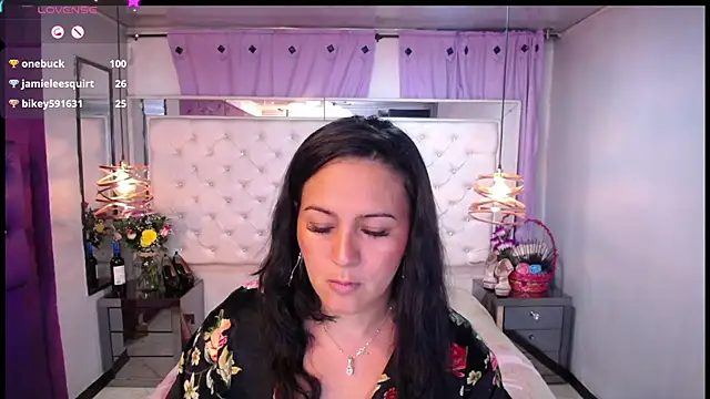 Georgina-Musk online show from December 5, 2024, 11:40 pm
