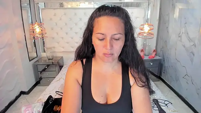 Georgina-Musk online show from March 6, 2025, 6:05 pm