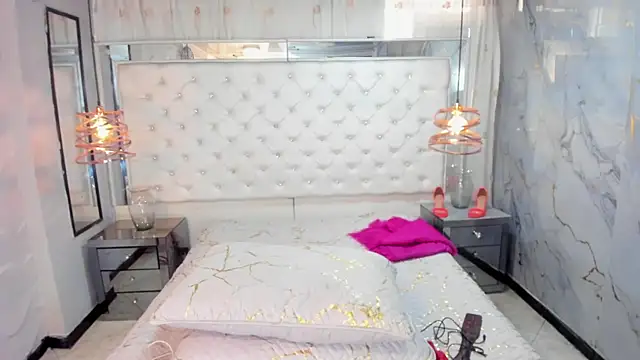 Georgina-Musk online show from March 12, 2025, 7:49 pm