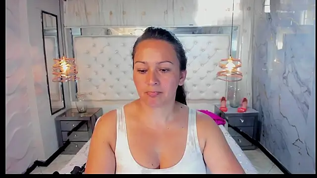 Georgina-Musk online show from March 13, 2025, 8:00 pm