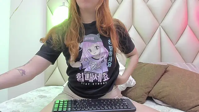 Snapshot of SakuraLee_ chatting on January 19, 2025, 1:12 pm SakuraLee online show from January 19, 2025, 1:12 pm