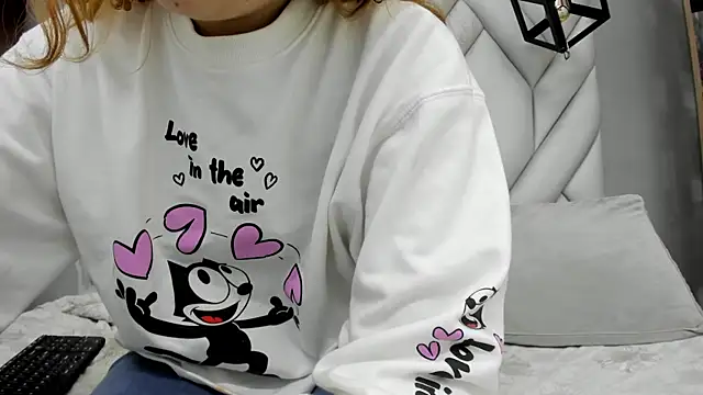 Snapshot of SakuraLee_ chatting on January 25, 2025, 8:00 pm SakuraLee online show from January 25, 2025, 8:00 pm