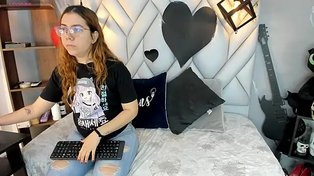 Snapshot of SakuraLee_ chatting on February 15, 2025, 1:38 pm SakuraLee online show from February 15, 2025, 1:38 pm