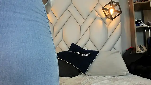 Snapshot of SakuraLee_ chatting on March 18, 2025, 7:53 pm SakuraLee online show from March 18, 2025, 7:53 pm