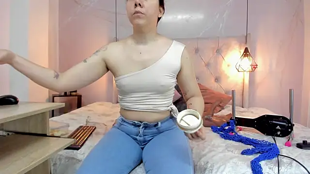 Snapshot of SakuraLee_ chatting on September 27, 2025, 1:49 pm SakuraLee online show from September 27, 2025, 1:49 pm