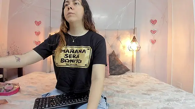 SakuraLee  online show from July 6, 2026, 1:19 pm