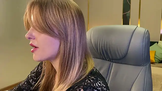 Snapshot of anita_blairr chatting on March 8, 2026, 1:14 am anita blairr online show from March 8, 2026, 1:14 am