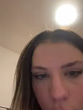 Snapshot of KittyKatyDream chatting on January 14, 2025, 9:30 pm KittyKatyDream online show from January 14, 2025, 9:30 pm