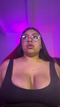 Soysofiarodrigu online show from November 21, 2025, 11:14 pm