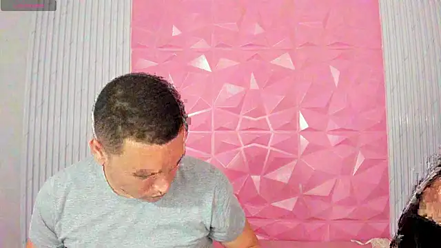Karoline Hott online show from December 2, 2024, 6:32 pm