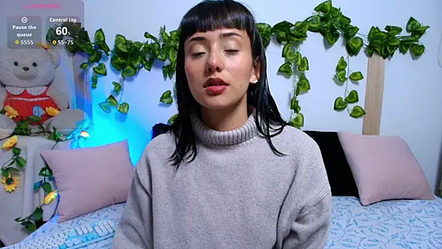 tati cardenas online show from November 2, 2025, 6:16 am