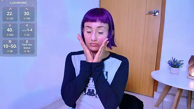 tati cardenas online show from May 5, 2026, 4:53 am