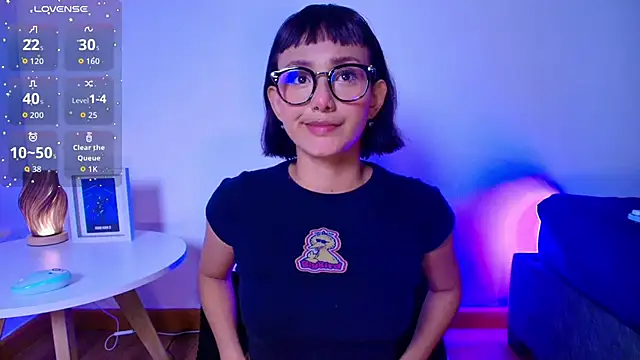 tati cardenas online show from June 17, 2026, 4:15 am