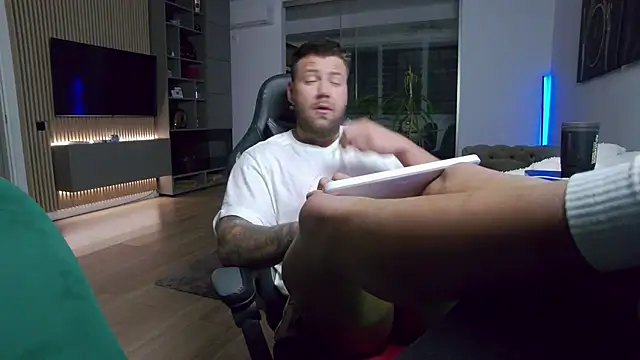 UbbeViking online show from December 14, 2025, 7:40 pm