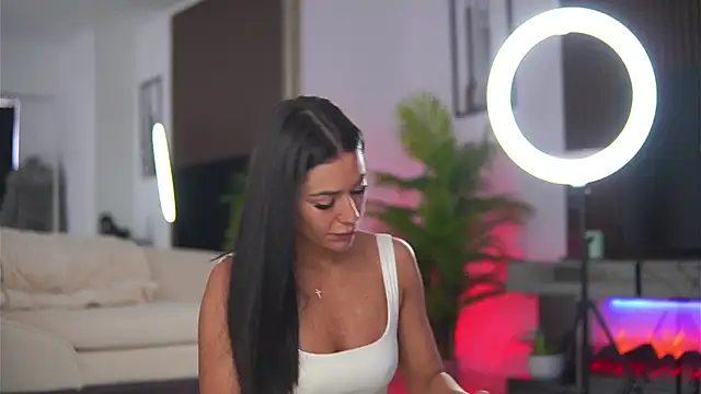 Abbela White online show from July 10, 2026, 6:28 am