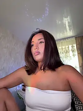 Snapshot of lily__foster chatting on May 18, 2026, 1:39 pm lily foster online show from May 18, 2026, 1:39 pm