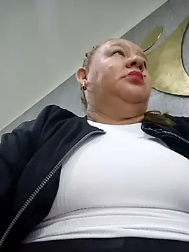 HORNY MATURE25 online show from January 3, 2025, 9:36 pm