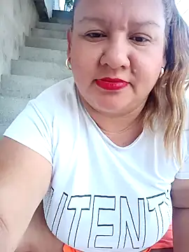 HORNY MATURE25 online show from January 5, 2025, 4:06 pm