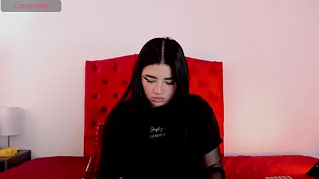 Snapshot of aliice_walker_ chatting on December 16, 2024, 4:38 pm aliice walker  online show from December 16, 2024, 4:38 pm