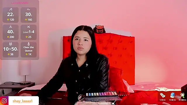 Snapshot of aliice_walker_ chatting on December 28, 2024, 12:24 pm aliice walker  online show from December 28, 2024, 12:24 pm