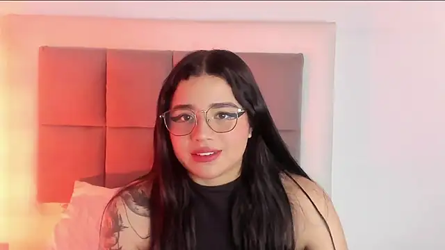 Snapshot of aliice_walker_ chatting on January 21, 2025, 4:16 pm aliice walker  online show from January 21, 2025, 4:16 pm