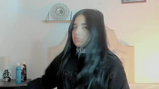 Snapshot of aliice_walker_ chatting on January 28, 2025, 1:27 pm aliice walker  online show from January 28, 2025, 1:27 pm