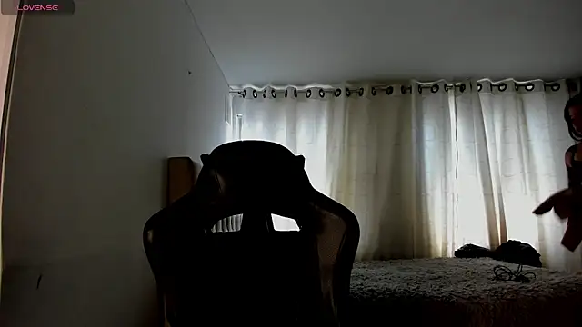 aliice walker  online show from March 26, 2026, 2:44 pm