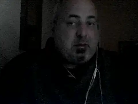Snapshot of Paolino_8316 chatting on December 4, 2024, 12:41 am Paolino 8316 online show from December 4, 2024, 12:41 am