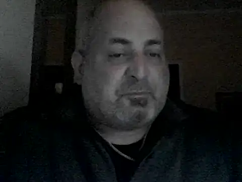 Snapshot of Paolino_8316 chatting on December 25, 2024, 2:13 pm Paolino 8316 online show from December 25, 2024, 2:13 pm
