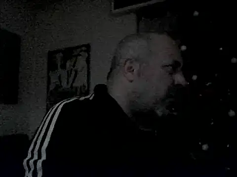 Snapshot of Paolino_8316 chatting on December 27, 2024, 4:54 pm Paolino 8316 online show from December 27, 2024, 4:54 pm
