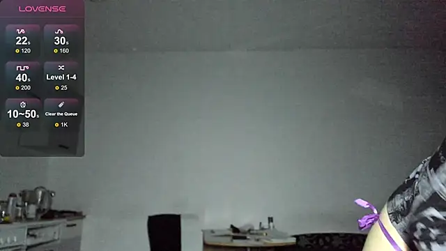 Snapshot of KitsuneRem chatting on September 23, 2025, 8:12 pm KitsuneRem online show from September 23, 2025, 8:12 pm