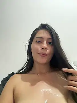 Sophie  Foxxx online show from January 17, 2025, 11:40 pm