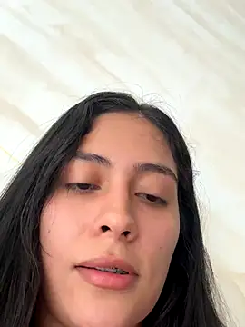 Sophie  Foxxx online show from October 2, 2025, 3:41 pm