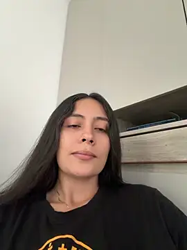 Sophie  Foxxx online show from November 13, 2025, 8:41 pm