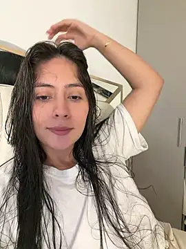 Sophie  Foxxx online show from April 21, 2026, 4:01 pm