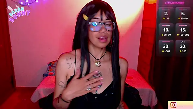Snapshot of Roxanbunny1 chatting on September 27, 2025, 11:54 pm Roxanbunny1 online show from September 27, 2025, 11:54 pm